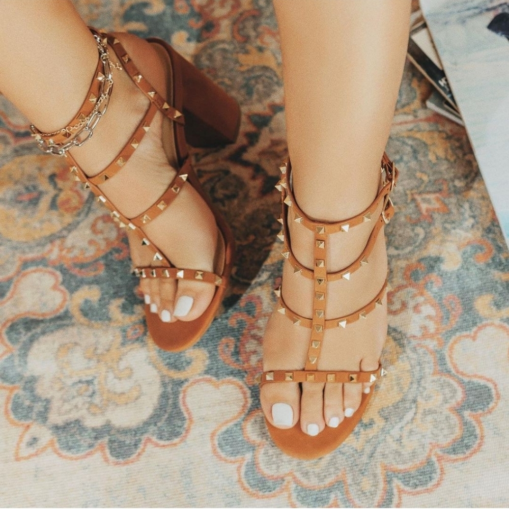 Just In Tan Color studded chunky heel - Picture 2 of 2